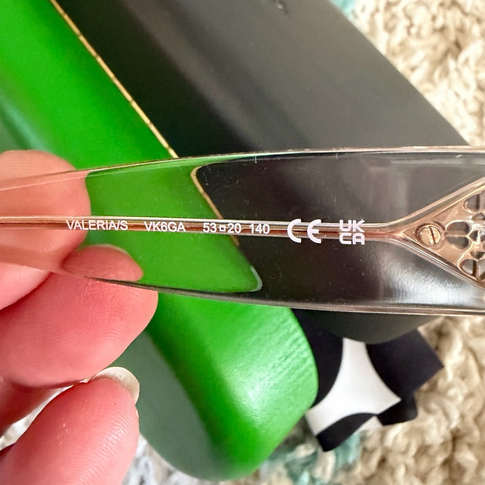 Authentic New Kate Spade New York Cat Eye Sunglasses Cream Frame Spade Detail - Picture 8 of 9
